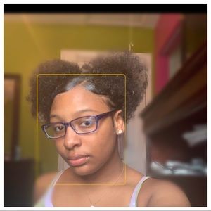 Meet your Posher, Chanel